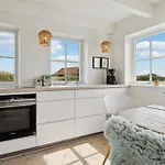 2 Bedroom Stunning In Holiday home
