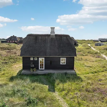 2 Bedroom Stunning In Blavand